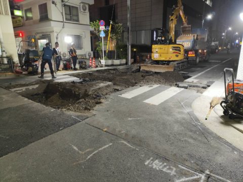 日本橋箱崎　車道巻き込み部舗装復旧工事